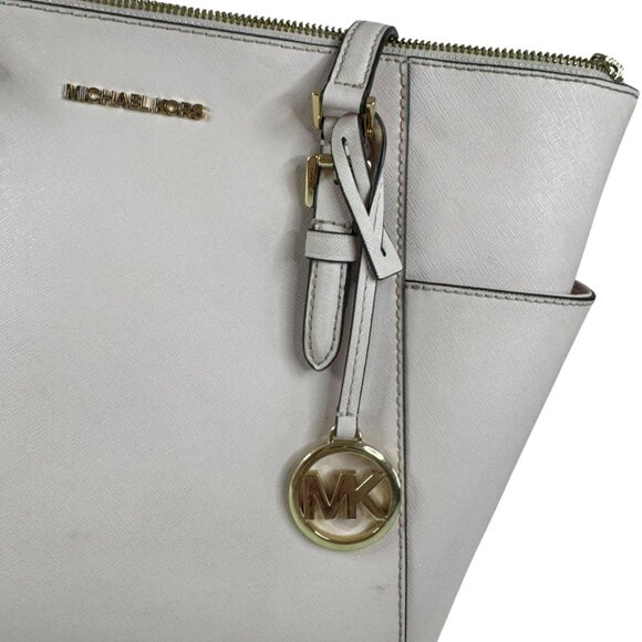 Michael Kors Saffiano Leather Zip Tote in Pale Pink with Gold Hardware - Picture 9 of 9
